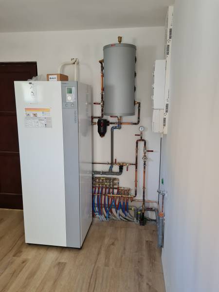 Plombier pour remplacement d'une chaudière par une pompe à chaleur à Biganos